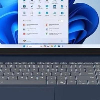 لينوفو آيديا باد سليم 3 - 83K100QQED - معالج i5-13420H - ذاكرة 16 جيجابايت DDR5 - قرص 512 جيجابايت SSD - شاشة 15.3 بوصة WUXGA - نظام ويندوز 11
